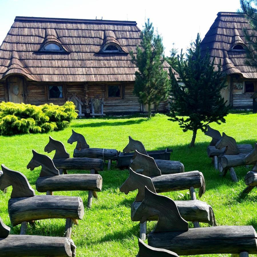 Grod Pedzikow Hotel Chęciny Kültér fotó