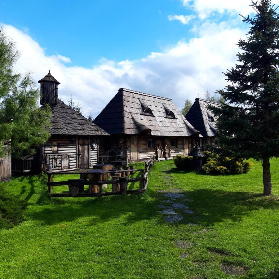 Grod Pedzikow Hotel Chęciny Kültér fotó